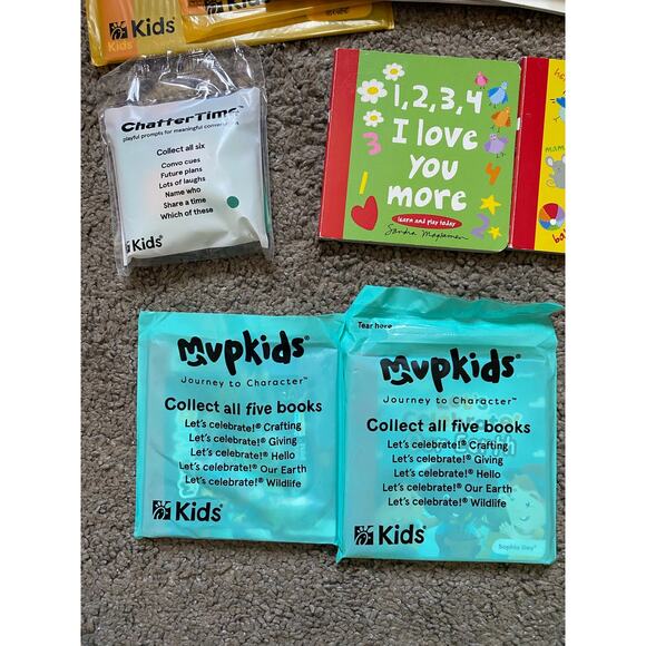 Lot of 24 Chick-Fil-A Kids Books/Cards/Games from Kids Meals - Picture 4 of 8